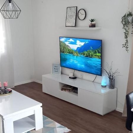 شقة Cozy And Charming Apt. سراييفو المظهر الخارجي الصورة