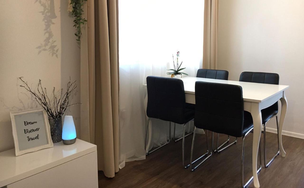 شقة Cozy And Charming Apt. سراييفو المظهر الخارجي الصورة